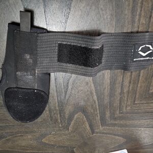 EvoShield Black Adjustable Wrist Strap